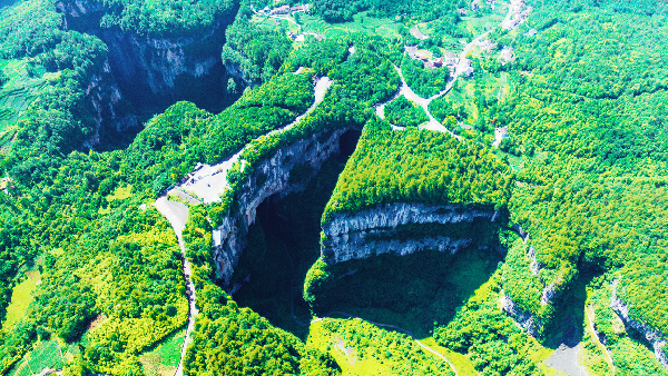 武隆旅游歡迎您！共賞世界遺產(chǎn)，同游人間仙境